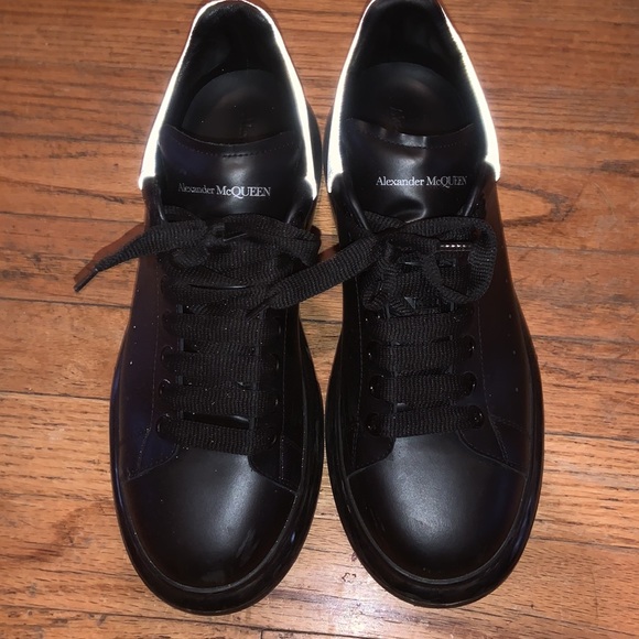 ALEXANDER MCQUEEN(AUTHENTIC)